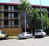 Poinciana Inn - Lightning Ridge Tourism