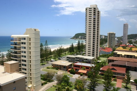 Horizons Burleigh Heads Holiday Apartments - Lightning Ridge Tourism 1