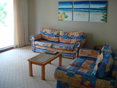 Horizons Burleigh Heads Holiday Apartments - Lightning Ridge Tourism 3