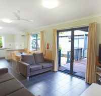 Discovery Holiday Parks - Lightning Ridge Tourism