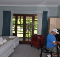 Poplars Inn - Lightning Ridge Tourism