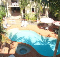 Santalina on Hervey Bay - Lightning Ridge Tourism