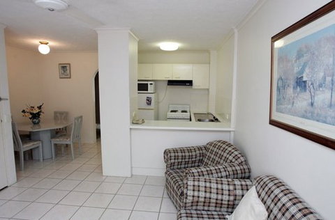 St Marie Apartments - Lightning Ridge Tourism 1