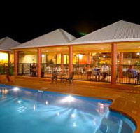 Reef Resort - Lightning Ridge Tourism