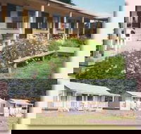 Twelve Apostles Motel and Country Retreat - Lightning Ridge Tourism