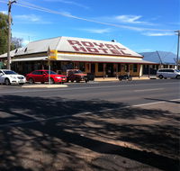 Royal Hotel Narromine - Lightning Ridge Tourism