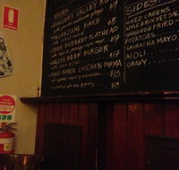 Cricketer's Arms Hotel - Lightning Ridge Tourism