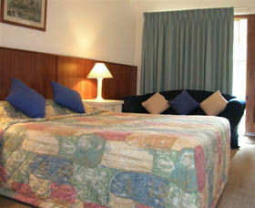 Augusta Georgiana Molloy Motel - Lightning Ridge Tourism 0