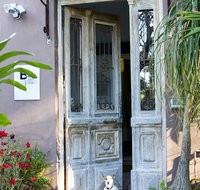 Bondi Beach House Accommodation - Lightning Ridge Tourism