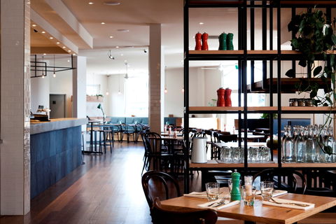 Plough Hotel - Lightning Ridge Tourism 0