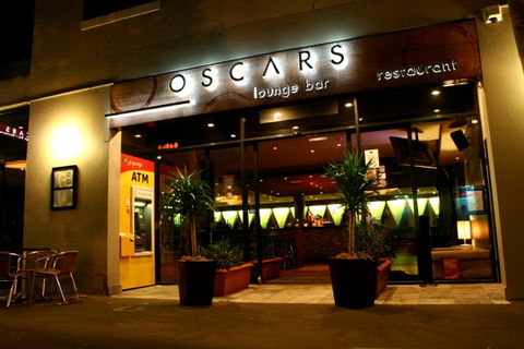 Oscars Hotels - Lightning Ridge Tourism 0