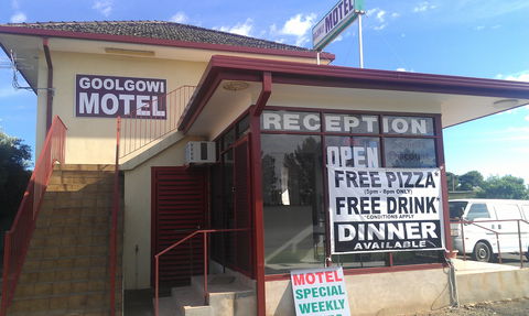Royal Mail Hotel Goolgowi - Lightning Ridge Tourism 0