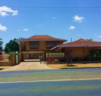 Jackaroo Apartments - Lightning Ridge Tourism