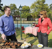 Captains Lodge International - Vip Restaurant - Lightning Ridge Tourism