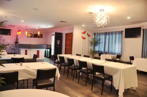 Pinjarra Resort  - Lightning Ridge Tourism 5