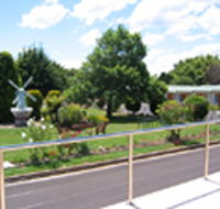 Golden Chain Beachway Motel and Restaurant - Lightning Ridge Tourism