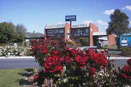 Morwell Southside Motel & Morwell Serviced Apartments - Lightning Ridge Tourism 0