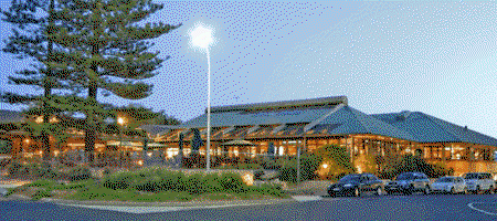 Beach Hotel Resort - Lightning Ridge Tourism 5