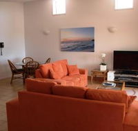 Lennox Beach Resort - Lightning Ridge Tourism