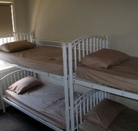 Boomerang Backpackers - Lightning Ridge Tourism
