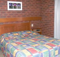 Two Rivers Motel - Lightning Ridge Tourism