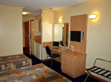 Airport Motel - Lightning Ridge Tourism