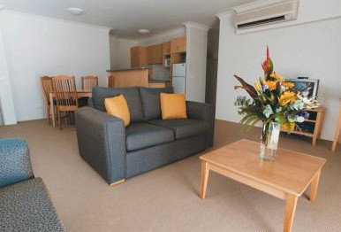 Quest Rosehill - Lightning Ridge Tourism 0