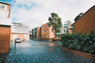 Quest Rosehill - Lightning Ridge Tourism 2