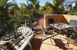 Karana Palms Resort - Lightning Ridge Tourism 2