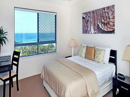 Salerno On The Beach - Lightning Ridge Tourism 2