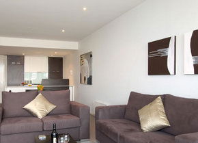 Apartments @ Docklands - Lightning Ridge Tourism 4