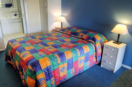 High Street Motor Inn - Lightning Ridge Tourism 0