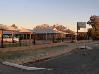 Koreela Park Motor Inn - Lightning Ridge Tourism