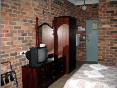 Ettalong NSW Lightning Ridge Tourism