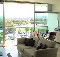 St Marine Boutique Hotel - Lightning Ridge Tourism