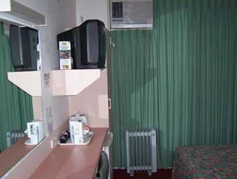Rainbow Motel - Lightning Ridge Tourism 3