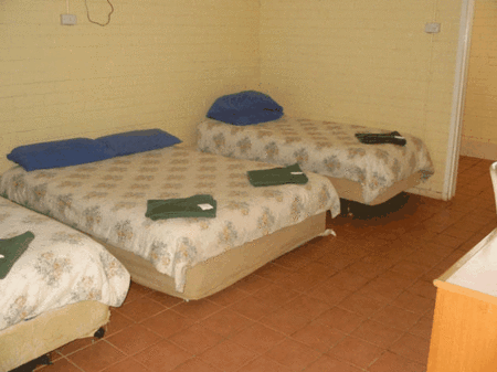 John Eyre Motel - Lightning Ridge Tourism