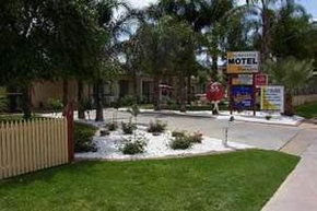 Sunraysia Motel And Holiday Apartments - Lightning Ridge Tourism 1