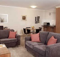 Ringwood Royale Apartment Hotel - Lightning Ridge Tourism