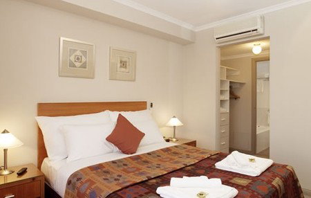 Ringwood Royale Apartment Hotel - Lightning Ridge Tourism 1