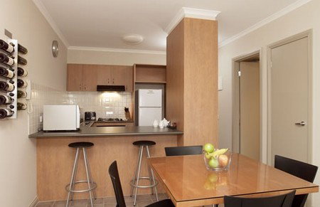 Ringwood Royale Apartment Hotel - Lightning Ridge Tourism 4