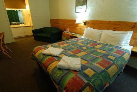 Barossa Motor Lodge - Lightning Ridge Tourism 3