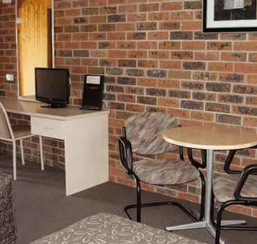 Country Roads Motor Inn - Lightning Ridge Tourism