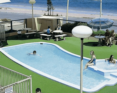 Baybeachfront Apartments - Lightning Ridge Tourism 3