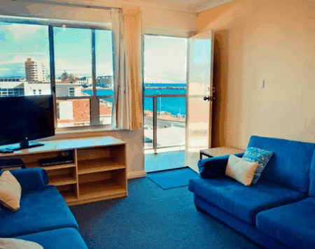 Baybeachfront Apartments - Lightning Ridge Tourism 4