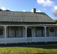 Ben Hyron's Cottage - Lightning Ridge Tourism