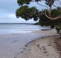 Stanley Lakeside Spa Cabins - Lightning Ridge Tourism