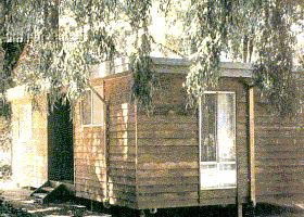 Castlemaine Central Cabin&Van Park - Lightning Ridge Tourism 0