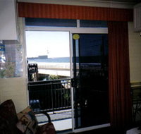 Kiama Oceanside Unit - Lightning Ridge Tourism