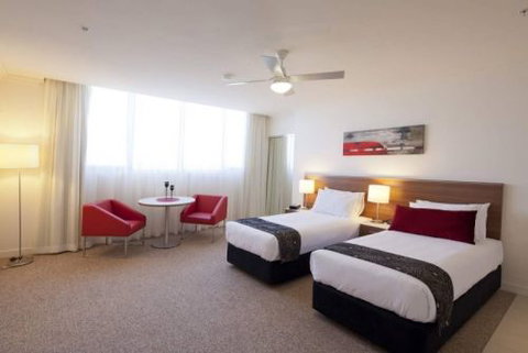 Sudima Suites  - Lightning Ridge Tourism 0